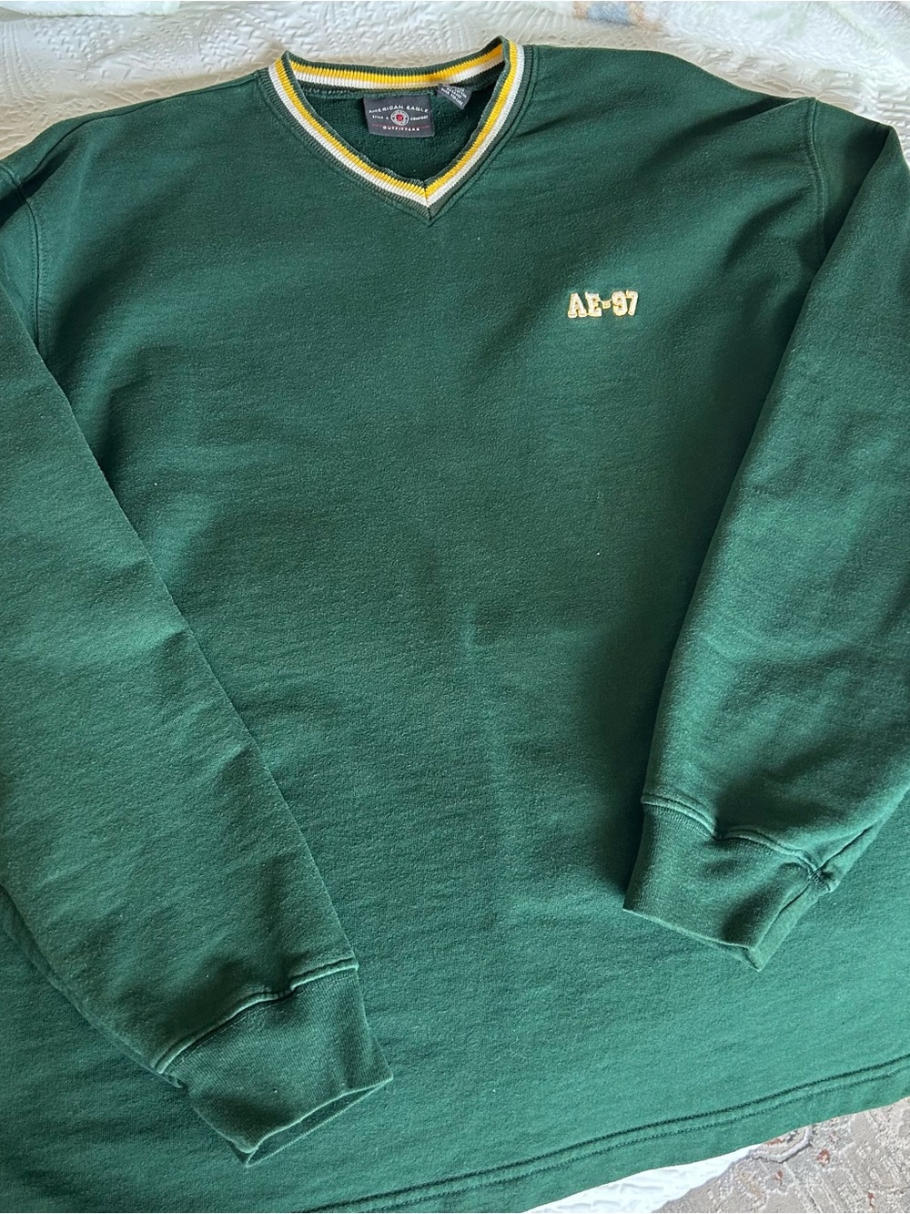 American Eagle Green V-Neck Vintage Crewneck